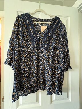 BloomChic Navy Floral V-Neck Tunic with Crochet Trim
